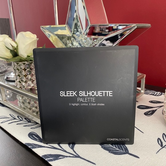 Coastal Scents Sleek Silhouette Palette - Picture 4 of 5